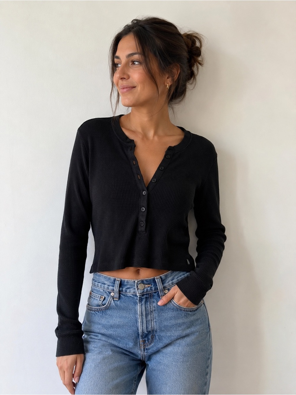 TNA Black waffle Long-Sleeve Ribbed Henley size small
